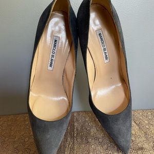 Blue suede shoes, à la Manolo